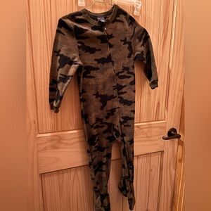 Camo Kids One Piece Pajamas size 4/5